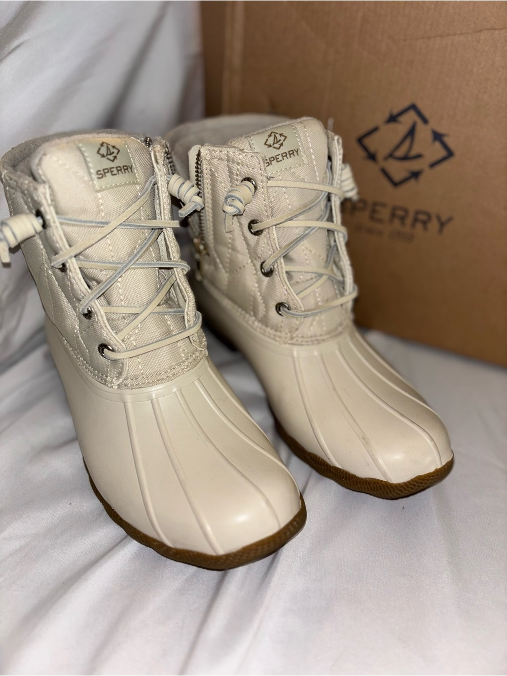 Sperry Women's Saltwater Quilted Duck Boots size 6.5 Ivory/Bone color